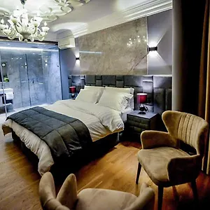 Hotel Vila Tirana Arnavutluk